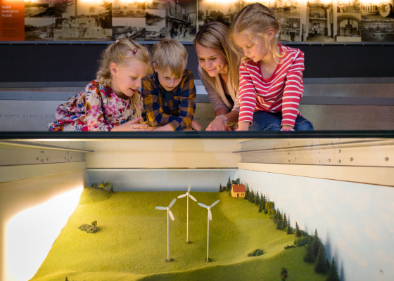 Energetická infocentra prázdninovým hitem pro velké i malé: za zelenou energií dorazilo téměř 100 tisíc návštěvníků