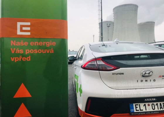 První česká „jaderná“ rychlodobíječka dodala za šest měsíců elektřinu na cestu desetkrát kolem republiky
