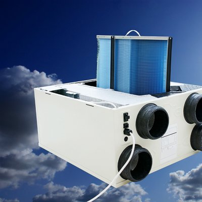 Rekuperační výměník tepla s filtry vzduchu na přívodní straně (Zdroj: © photlook / stock.adobe.com)