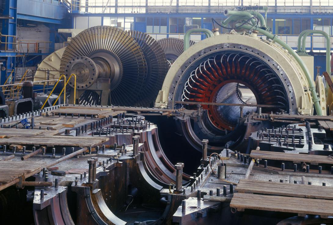 Spodní část korpusu rozebrané parní turbíny v mělnické elektrárně (Zdroj: ČEZ, a.s.)