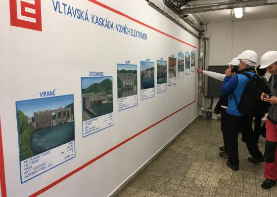 Vodní elektrárna Hněvkovice oslavila čtvrtstoletí provozu volným vstupem pro veřejnost