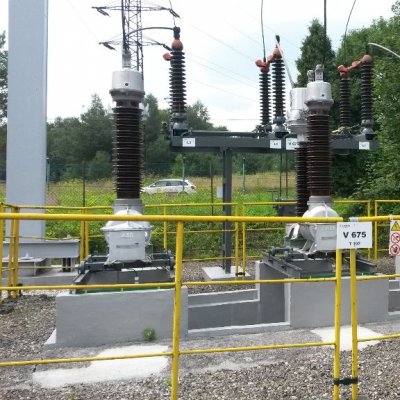Přístrojové transformátory napětí a proudu byly instalovány v poli rozvodny velmi vysokého napětí vyvádějící výkon pro Důl Karviná (Zdroj: ČEZ, a. s.)