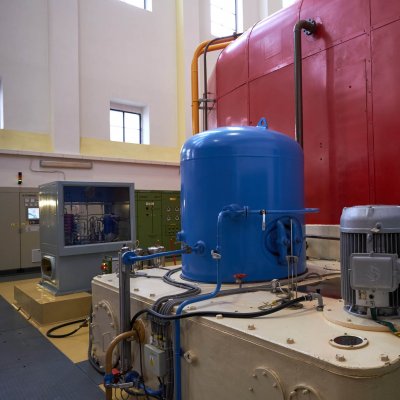 Pomocné systémy elektrických generátorů