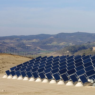Výkon solárních fotovoltaických elektráren je striktně závislý na slunečním svitu (Zdroj: © pedrosala / stock.adobe.com)