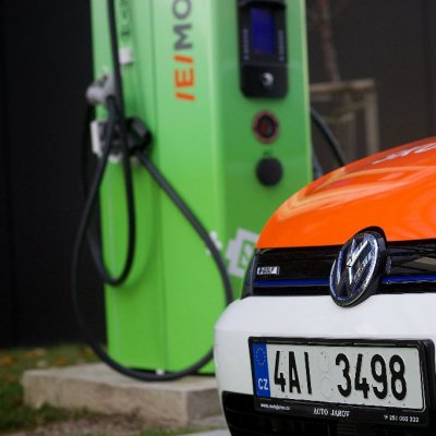 Jedním z partnerů Skupiny ČEZ v podpoře rozvoje elektromobility v České republice je značka Volkswagen (Zdroj: ČEZ, a. s.)