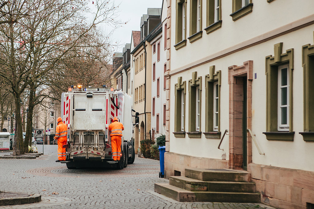 Každodenní svoz odpadků v některých německých městech bude nahrazen inteligentním systémem odpadového hospodářství se svozem na vyžádání po zaplnění kontejnerů (Zdroj: © franz12 / stock.adobe.com)