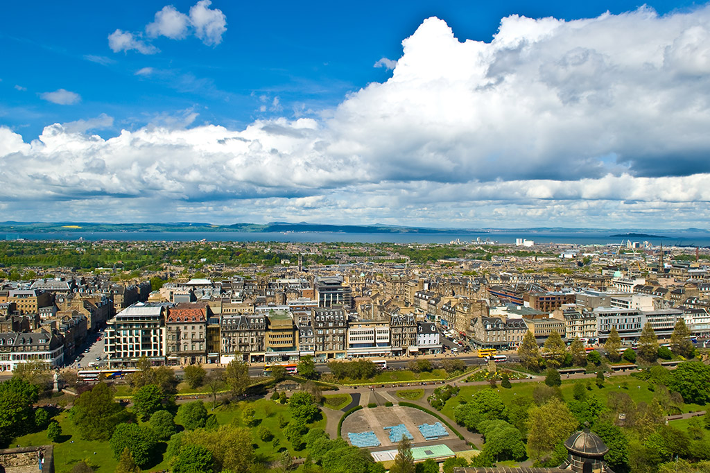 Strategický plán hlavního skotského města Edinburgh shrnuje podklady pro tvorbu udržitelné budoucnosti a rozvoj zdravějšího města (Zdroj: © Saty Bhat / stock.adobe.com)