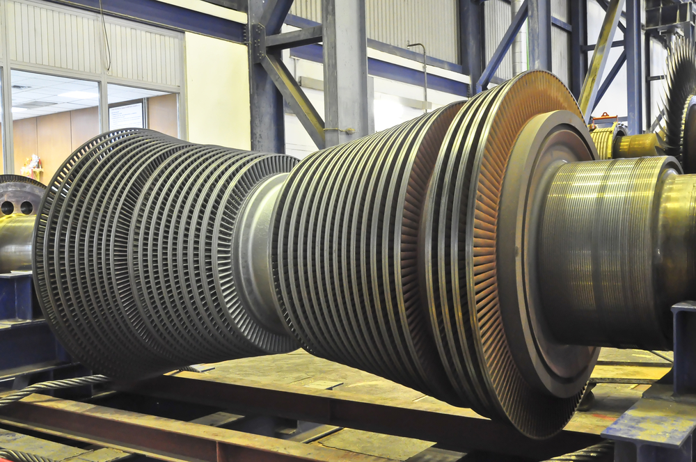 Rotor dvouproudého tělesa parní turbíny (Zdroj: CoolKengzz / Shutterstock.com)