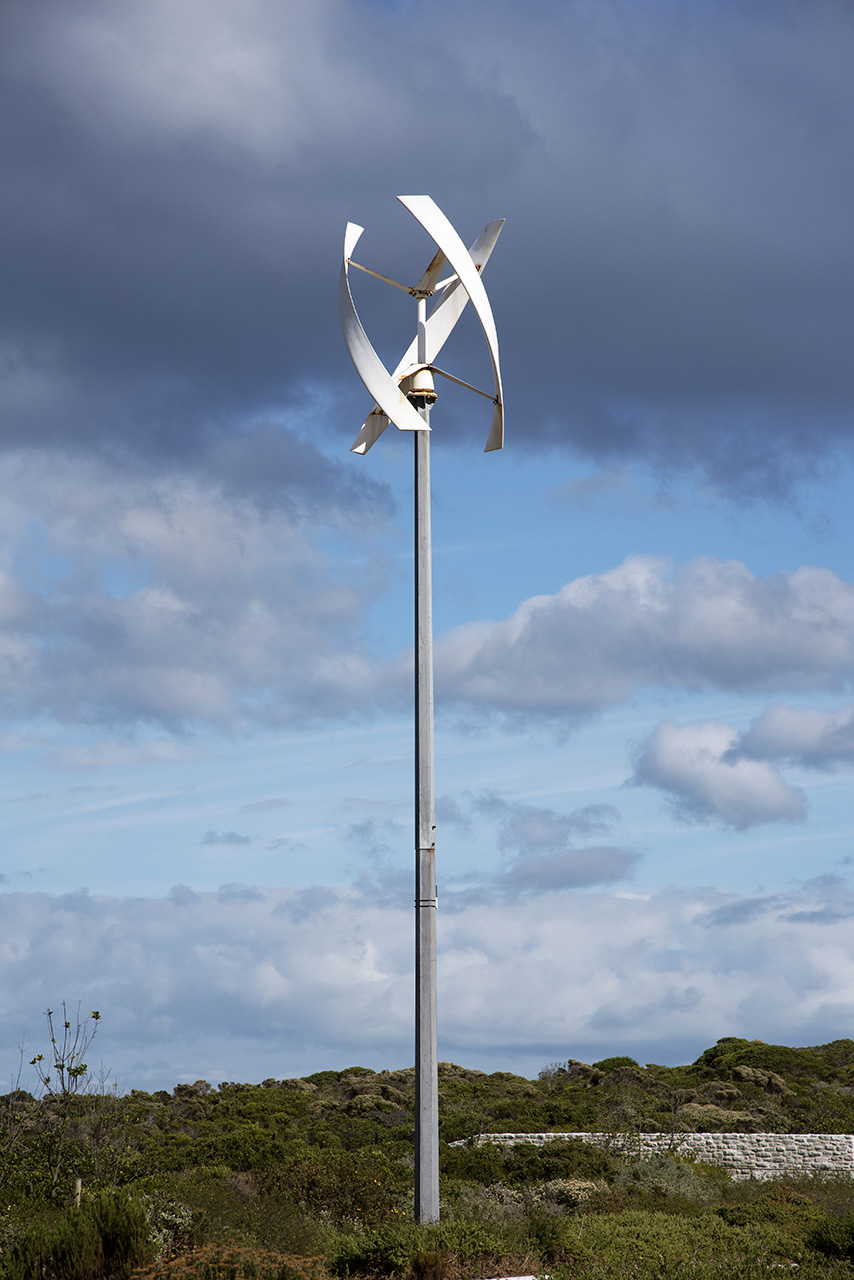 Darrieova větrná elektrárna s listy do spirály (Zdroj: © petert2 / stock.adobe.com)